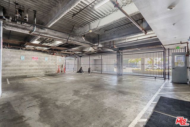 540 S Kenmore Avenue 303, Los Angeles, CA 90020