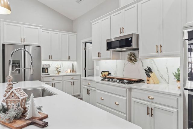 2216 Wood Stork Dr., Conway, SC 29526