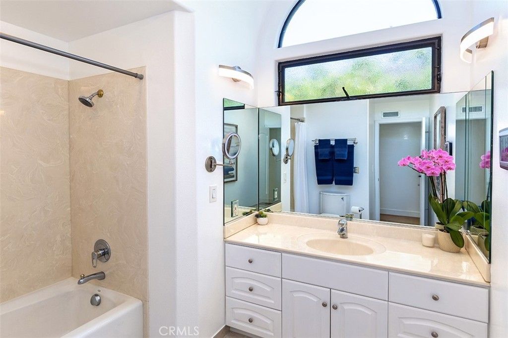 Image 20 of property listing at 16423 California Avenue, Bellflower, CA 90706