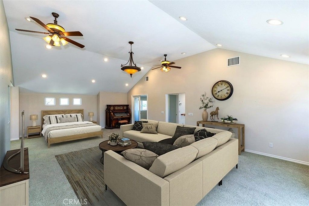 Image 23 of property listing at 16423 California Avenue, Bellflower, CA 90706