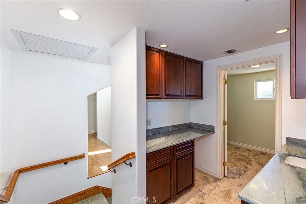 Image 31 of property listing at 16423 California Avenue, Bellflower, CA 90706