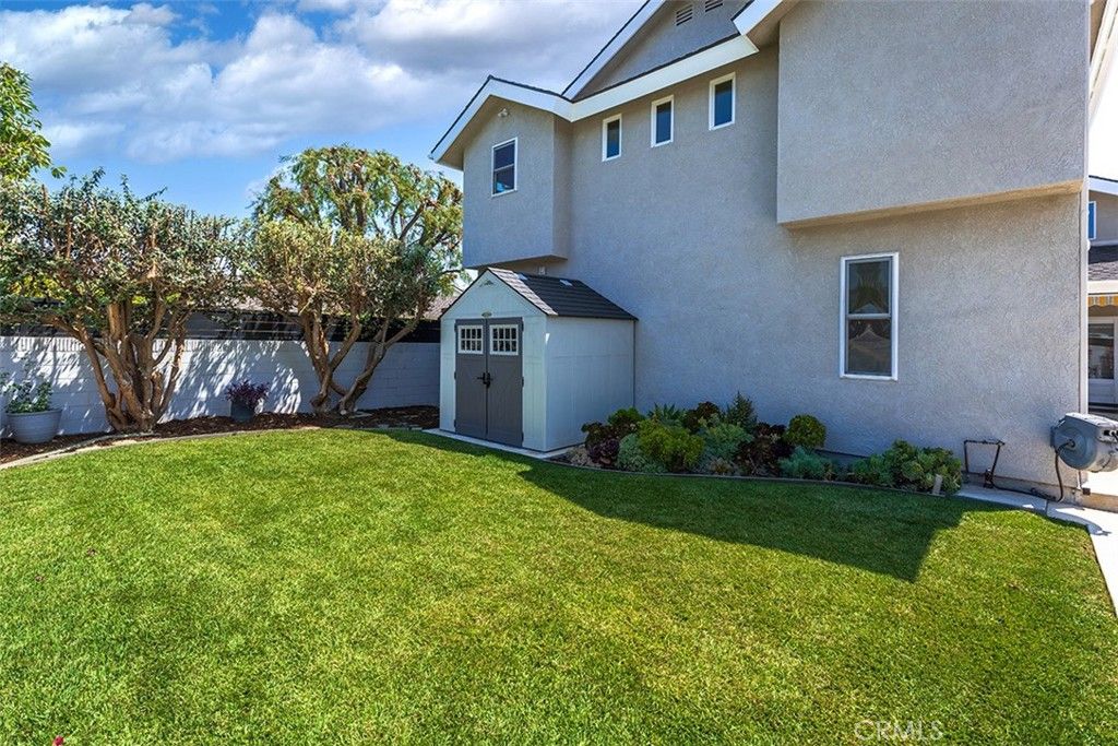 Image 41 of property listing at 16423 California Avenue, Bellflower, CA 90706