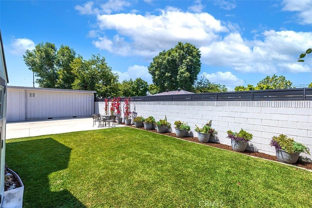 Image 42 of property listing at 16423 California Avenue, Bellflower, CA 90706