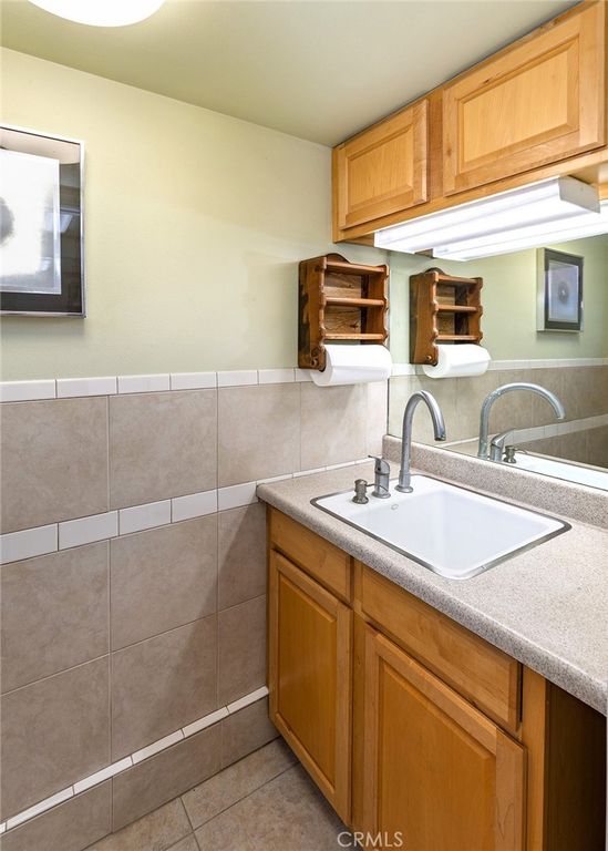 Image 45 of property listing at 16423 California Avenue, Bellflower, CA 90706