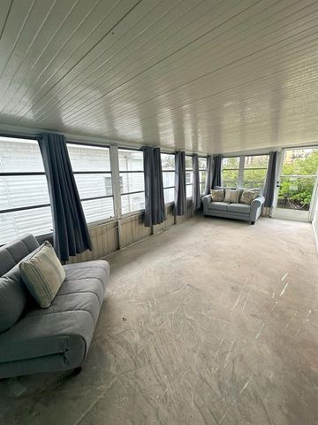 143 BAYOU DRIVE, Venice, FL 34285