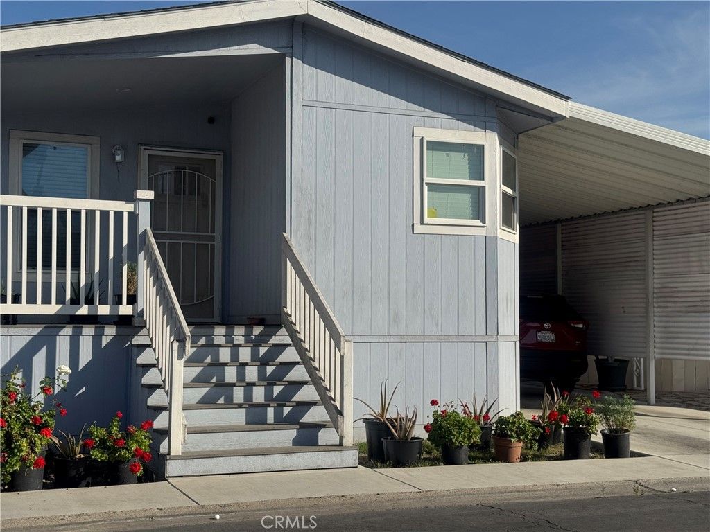 Image 1 of property listing at 10550 Dunlap Crossing, Whittier, CA 90606