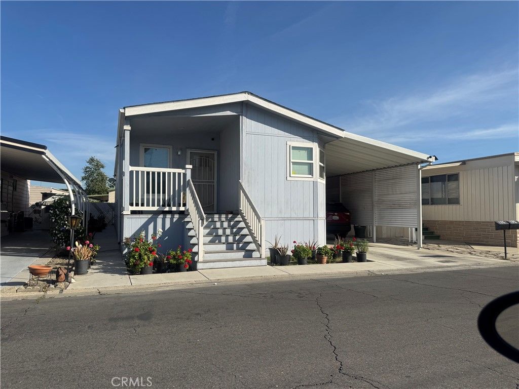Image 2 of property listing at 10550 Dunlap Crossing, Whittier, CA 90606