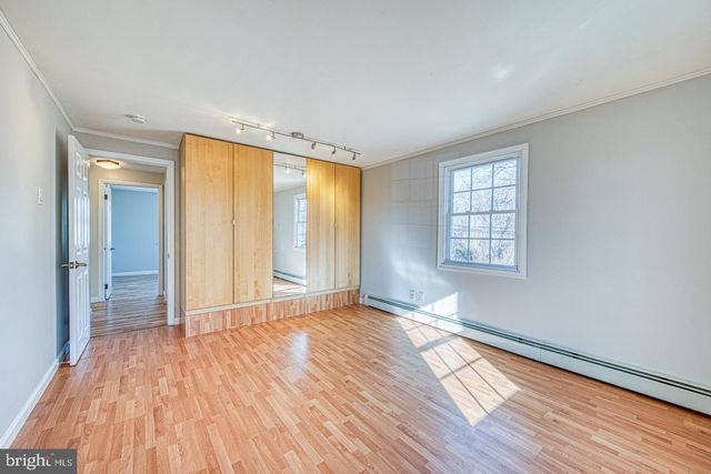 4705 PARK LN, Aston, PA 19014