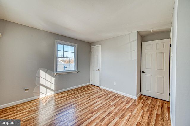 4705 PARK LN, Aston, PA 19014