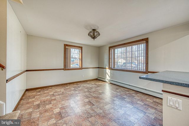 4705 PARK LN, Aston, PA 19014