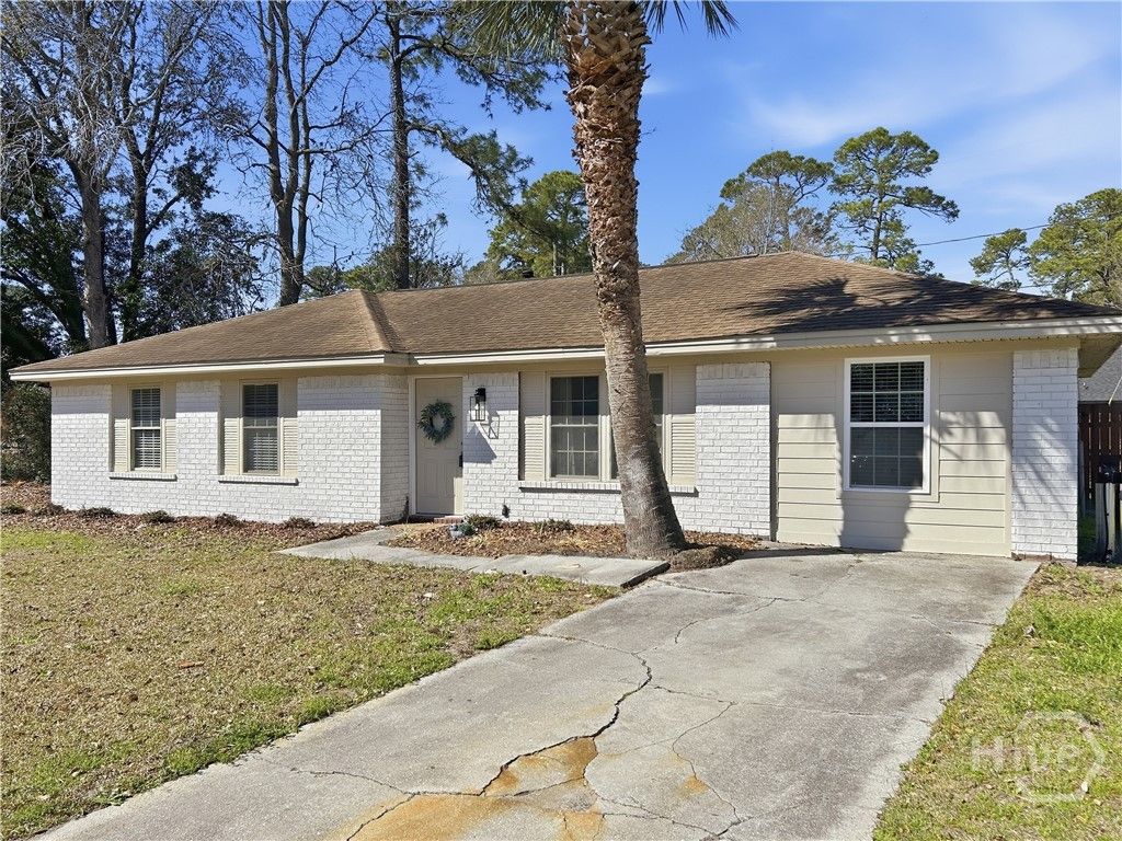 4 Cross Bow Court, Savannah, GA 31406