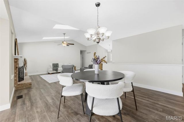 7 Town Cryer Court, O'fallon, MO 63366