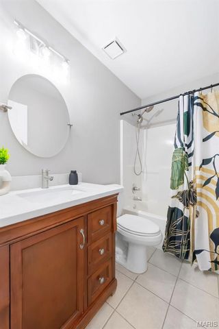 7 Town Cryer Court, O'fallon, MO 63366