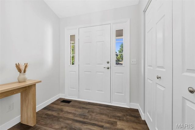 7 Town Cryer Court, O'fallon, MO 63366