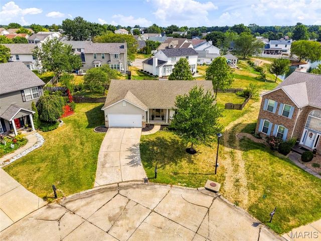 7 Town Cryer Court, O'fallon, MO 63366
