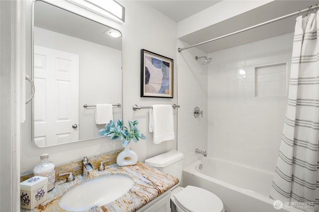 13708 175th Court NE, Redmond, WA 98052