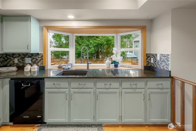 13708 175th Court NE, Redmond, WA 98052