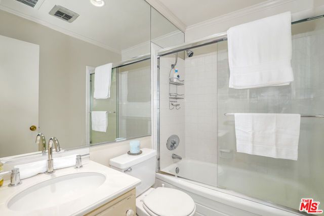 11750 W Sunset Boulevard 100, Los Angeles, CA 90049