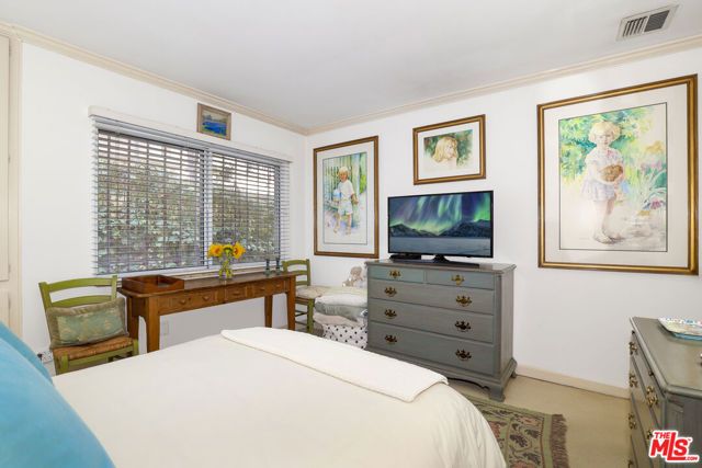 11750 W Sunset Boulevard 100, Los Angeles, CA 90049