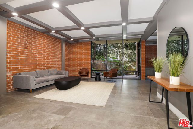 11750 W Sunset Boulevard 100, Los Angeles, CA 90049