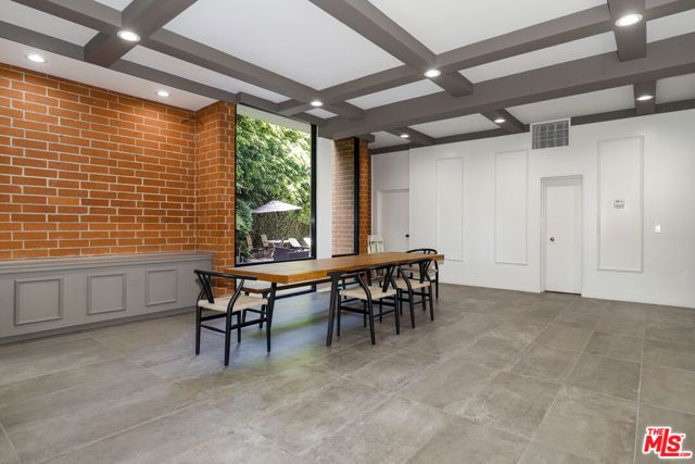 11750 W Sunset Boulevard 100, Los Angeles, CA 90049