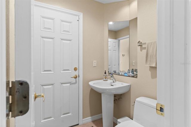 4731 COCONUT PALM CIRCLE NE, St Petersburg, FL 33703