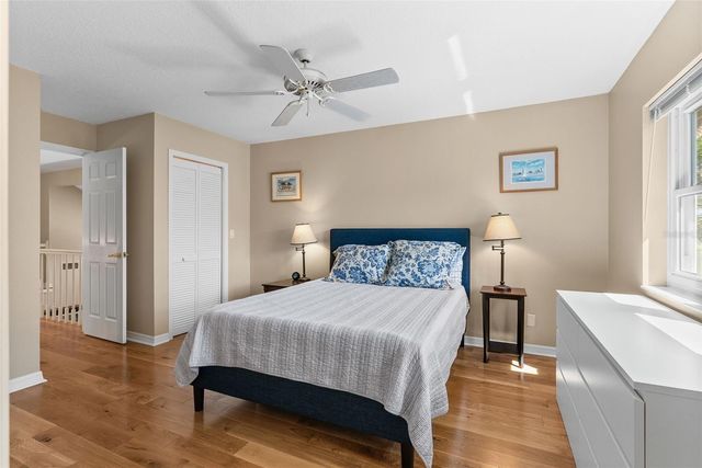 4731 COCONUT PALM CIRCLE NE, St Petersburg, FL 33703