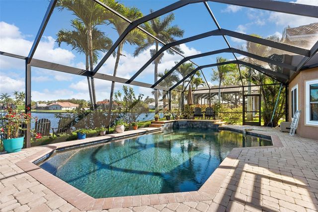 4731 COCONUT PALM CIRCLE NE, St Petersburg, FL 33703