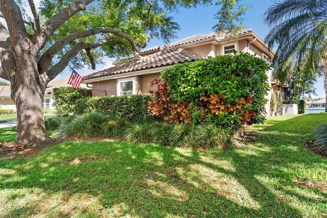 4731 COCONUT PALM CIRCLE NE, St Petersburg, FL 33703