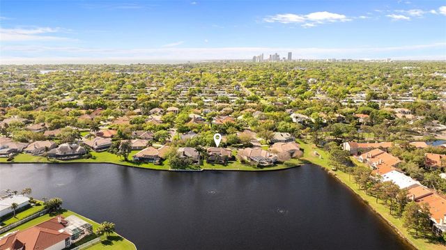 4731 COCONUT PALM CIRCLE NE, St Petersburg, FL 33703