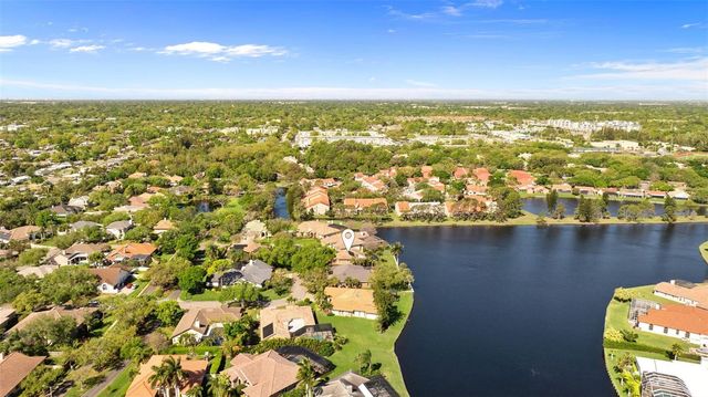 4731 COCONUT PALM CIRCLE NE, St Petersburg, FL 33703
