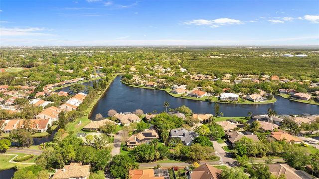 4731 COCONUT PALM CIRCLE NE, St Petersburg, FL 33703