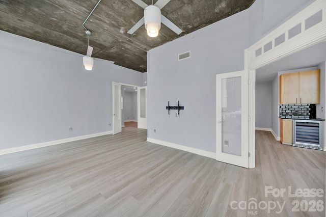 210 N Church Street 1002, Charlotte, NC 28202