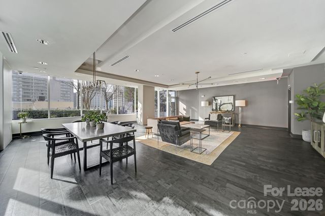 210 N Church Street 1002, Charlotte, NC 28202