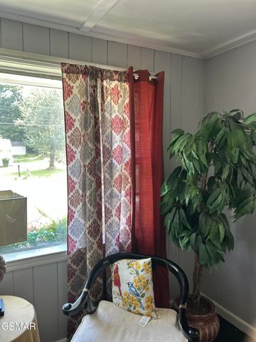 2423 NW Chillicothe Street, Knoxville, TN 37921