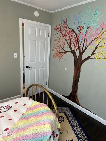 2423 NW Chillicothe Street, Knoxville, TN 37921