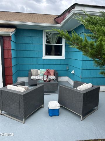 2423 NW Chillicothe Street, Knoxville, TN 37921