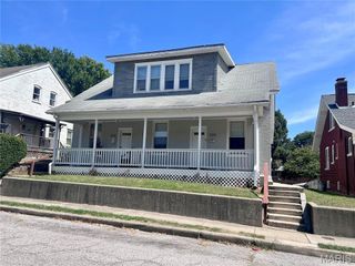 222 S Jackson Street, Belleville, IL 62220