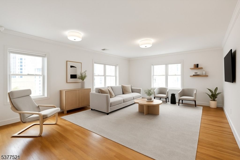 63 Sussex St 7, Jersey City, NJ 07302