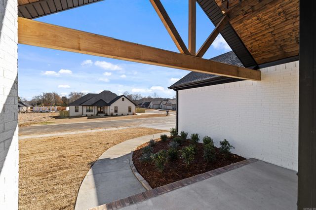 10 Brixton, Cabot, AR 72023