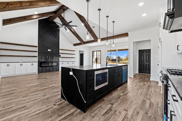 10 Brixton, Cabot, AR 72023