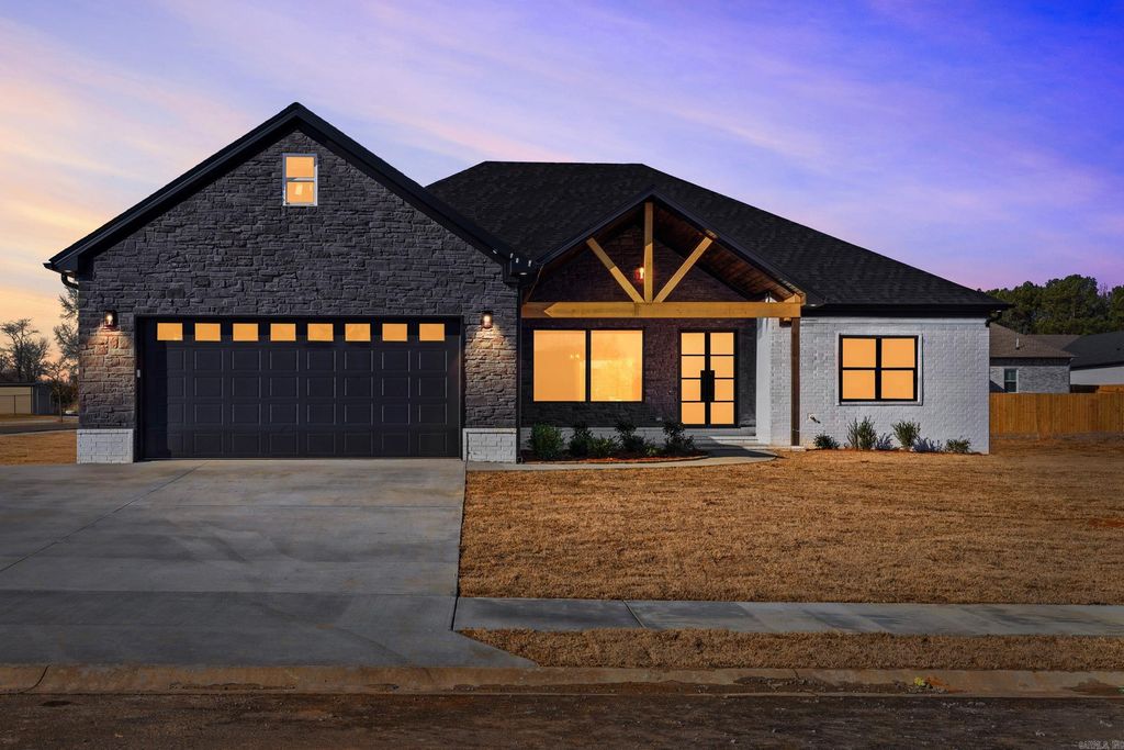 10 Brixton, Cabot, AR 72023