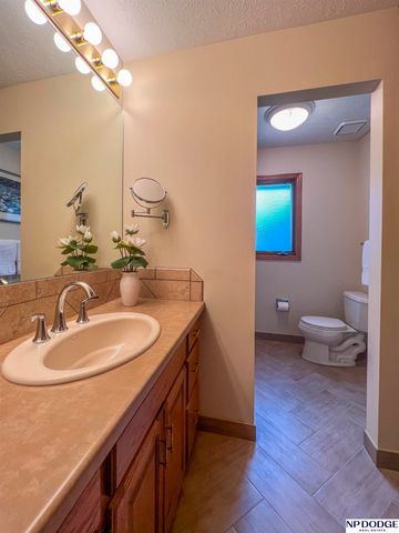 3506 N 124th Avenue, Omaha, NE 68164