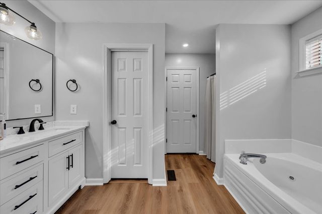 3182 Jenkins Dr, Murfreesboro, TN 37128