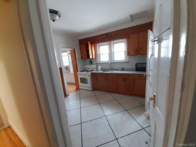 159-32 Normal Road 2nd floor, Jamaica Hills, NY 11432