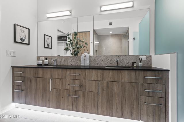 7180 E KIERLAND Boulevard 811, Scottsdale, AZ 85254