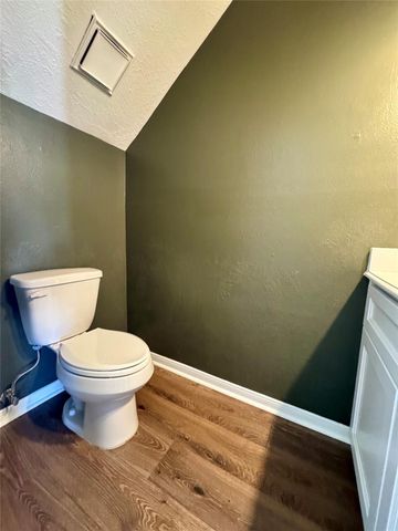 2035 Country Village Boulevard B, Humble, TX 77338