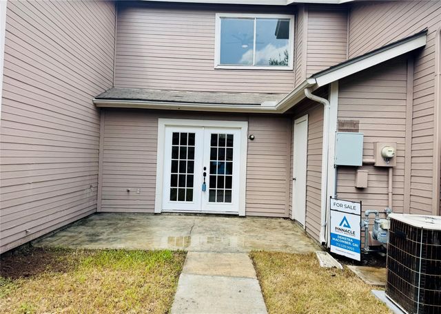 2035 Country Village Boulevard B, Humble, TX 77338