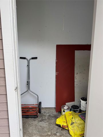 2035 Country Village Boulevard B, Humble, TX 77338