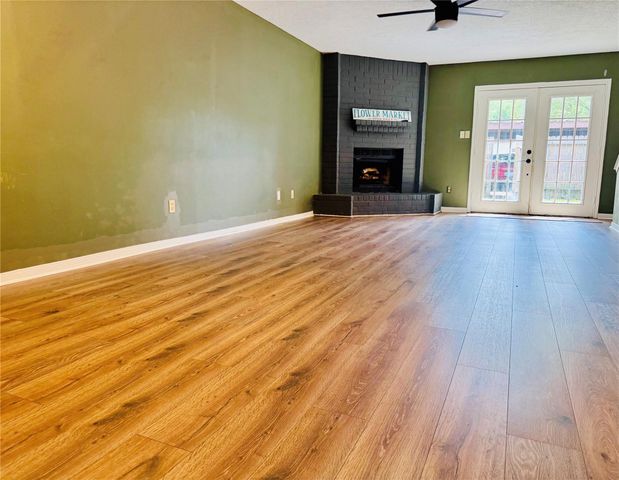 2035 Country Village Boulevard B, Humble, TX 77338